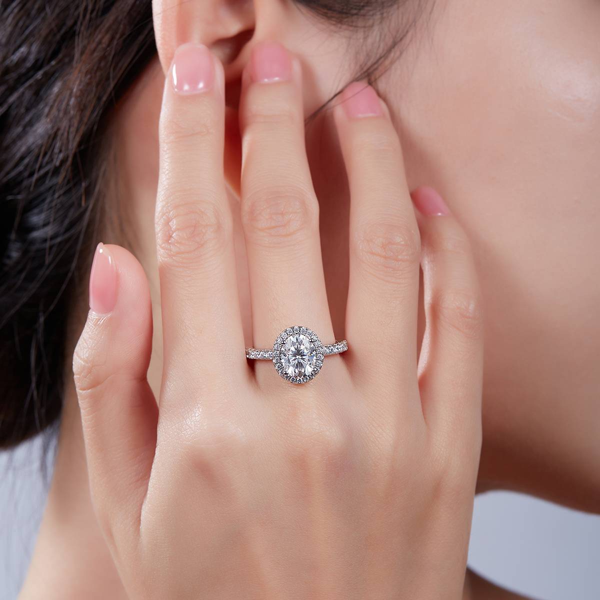 Light luxury egg shaped S925 silver plated white gold moissanite diamond women's ring 2.0 carats D-grade